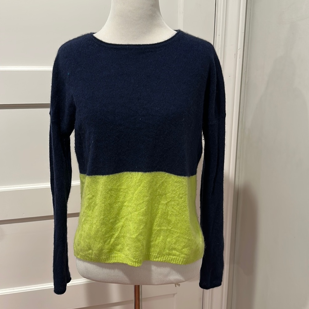 Cashmere sweater